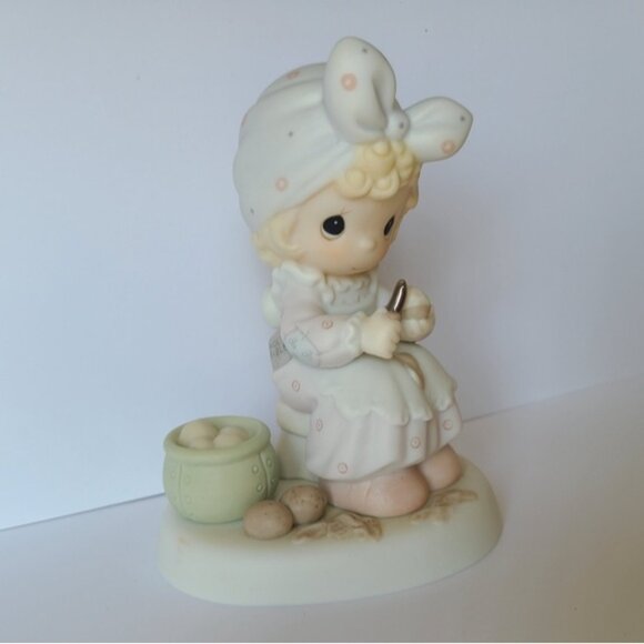 Precious Moments Always Take Time to Pray Collectible Porcelain Figurine - Picture 9 of 11